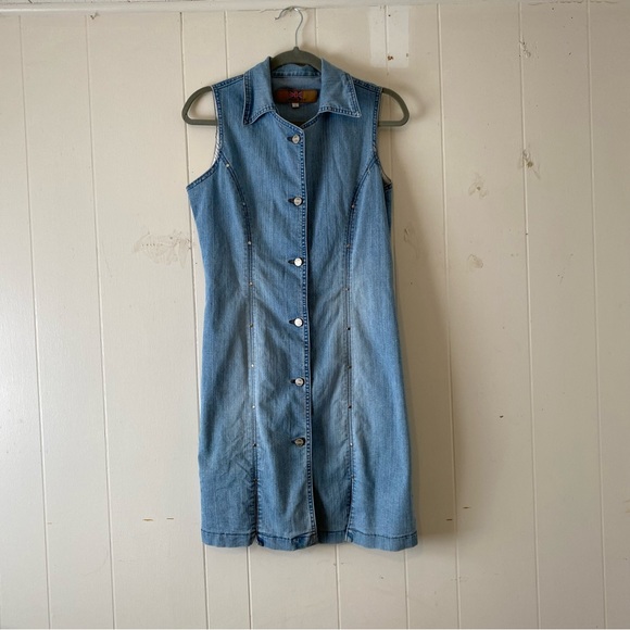 Blue Jean Studded Dress - Picture 4 of 9